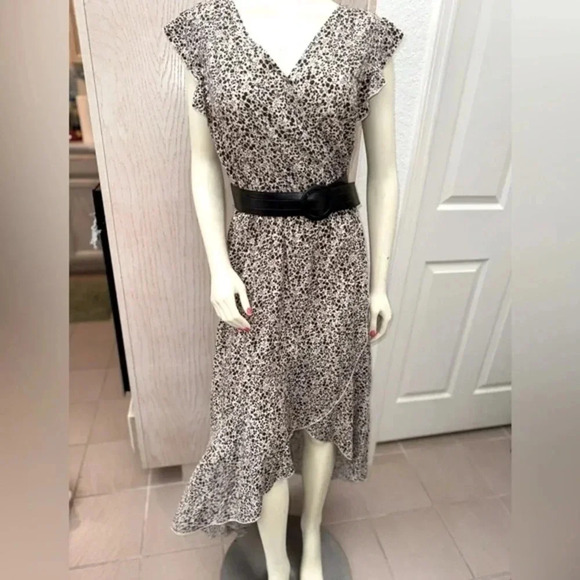 GRECERELLE 2024  Boho Floral Print V-Neck Faux Wrap Floret Coffee Size Large - Picture 10 of 16